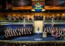 La Fiscalía sueca acusa de violación al causante del escándalo por el Nobel de Literatura