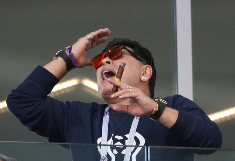 Maradona durante el partido de Argentina contra Islandia