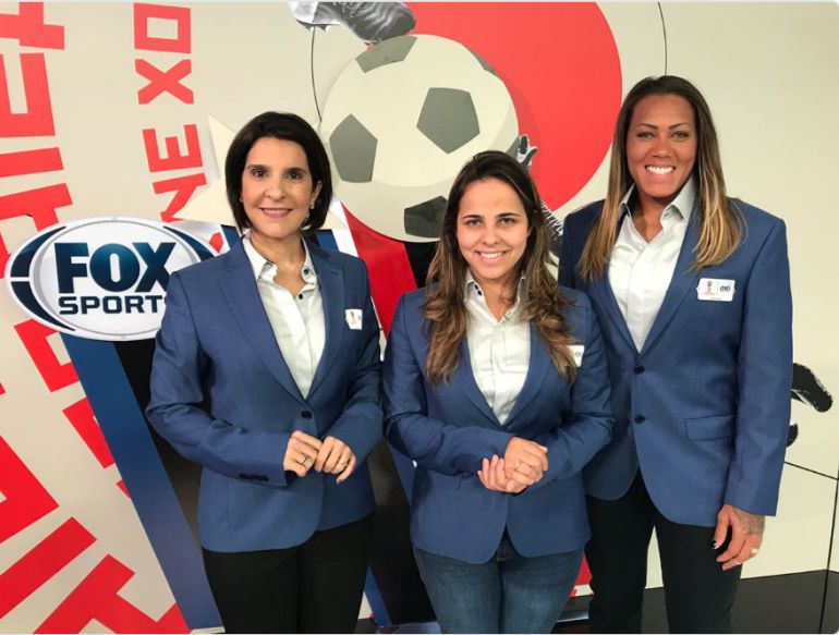 Morais, en el centro, junto con dos compañeras de Fox Sports Morais, en el centro, junto con dos compañeras de Fox Sports