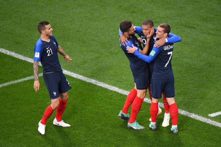 Mbappé celebra su gol a Perú. Mbappé celebra su gol a Perú.