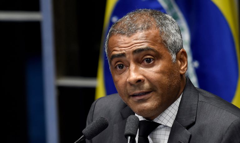 el ex futbolista Romario durante un debate. el ex futbolista Romario durante un debate.