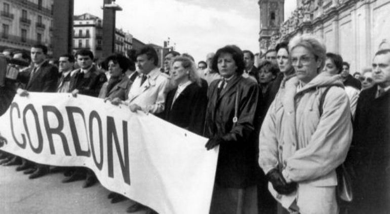 Manifestación en Zaragoza en 1996 exigiendo la liberación de Cordón Manifestación en Zaragoza en 1996 exigiendo la liberación de Cordón