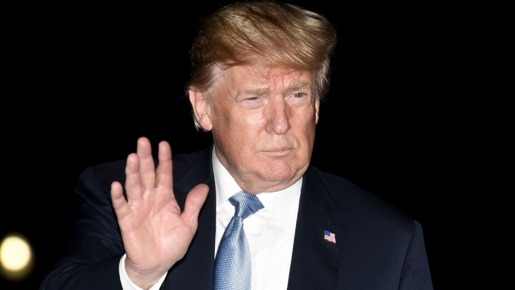 Trump pide deportación "inmediata" de migrantes sin comparecencia ante juez