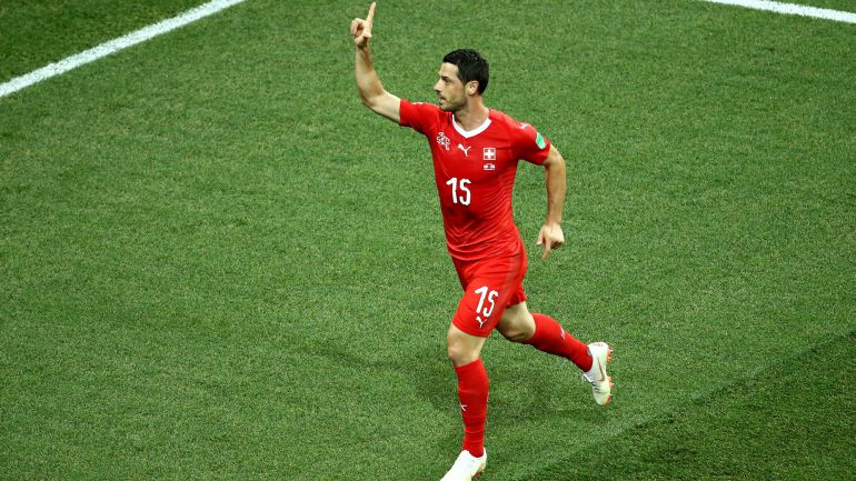 Dzemaili celebra el gol de Suiza frente a Costa Rica Dzemaili celebra el gol de Suiza frente a Costa Rica