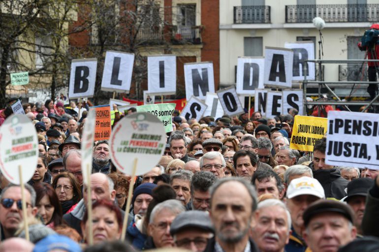 Manifestación en Madrid para reclamar unas pensiones dignas. Manifestación en Madrid para reclamar unas pensiones dignas.