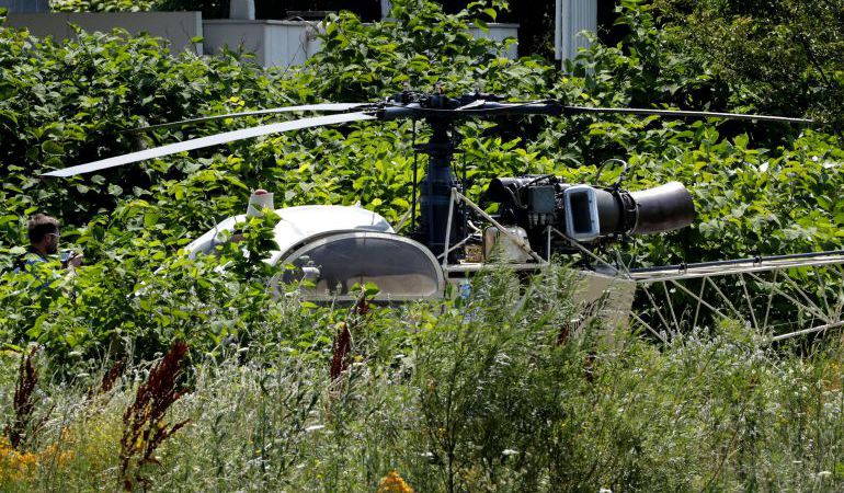 El helicóptero abandonado usado para la huída del preso Redoine Faid. El helicóptero abandonado usado para la huída del preso Redoine Faid.