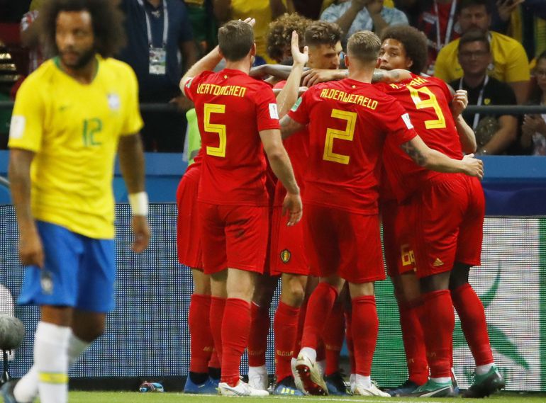 Los jugadores de Bélgica celebran ante la presencia de Marcelo Los jugadores de Bélgica celebran ante la presencia de Marcelo