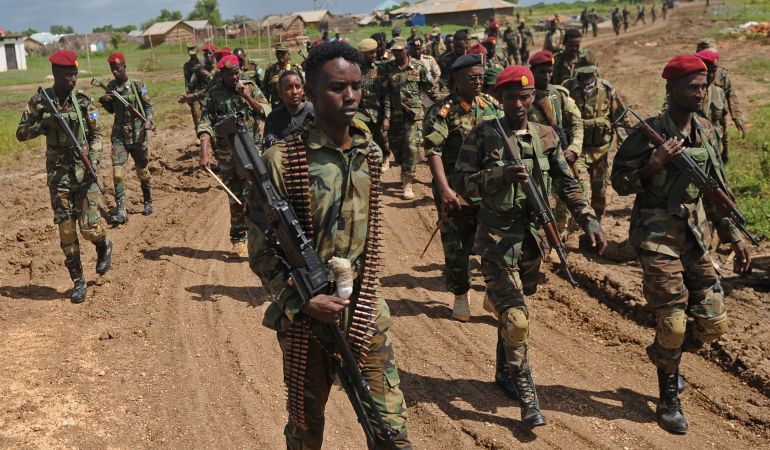 Al Shabaab pone fin a las bolsas de plástico. Al Shabaab pone fin a las bolsas de plástico.
