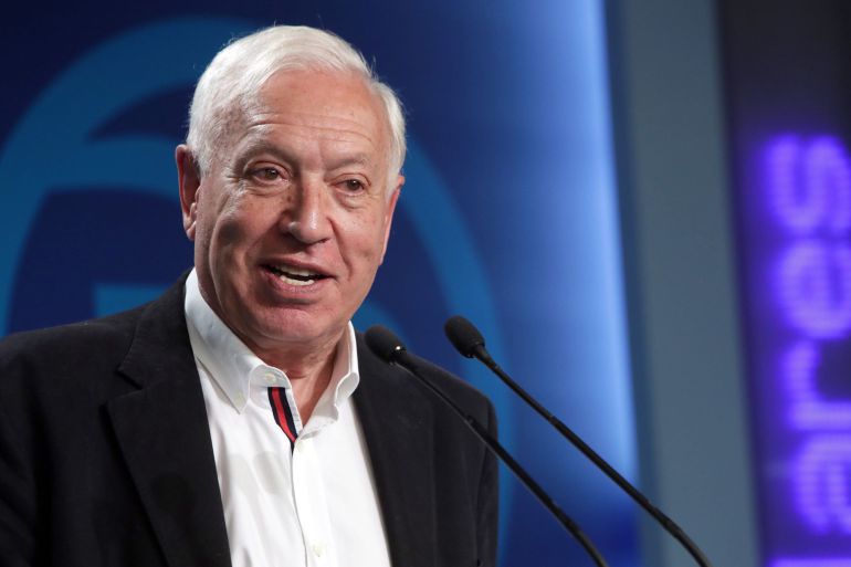 El precandidato José Manuel García-Margallo, que ha perdido la primera vuelta para liderar el PP, durante la rueda de prensa ofrecida esta noche en la sede de Génova, en Madrid El precandidato José Manuel García-Margallo, que ha perdido la primera vuelta para liderar el PP, durante la rueda de prensa ofrecida esta noche en la sede de Génova, en Madrid