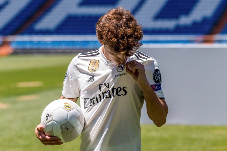 Álvaro Odriozola durante su presentación en el Real Madrid. Álvaro Odriozola durante su presentación en el Real Madrid.