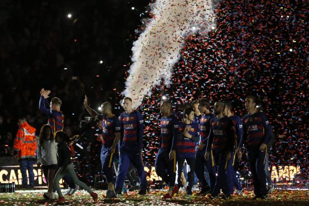 4. FC Barcelona con un valor de 4,064 mil millones de dólares 4. FC Barcelona con un valor de 4,064 mil millones de dólares