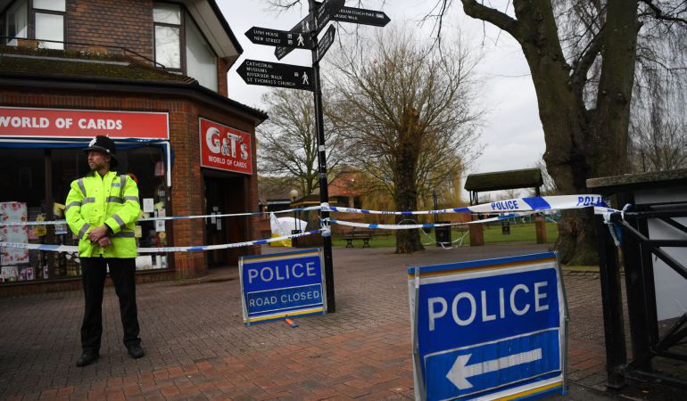 Imagen de archivo de Policía acordonando una zona en Salisbury Imagen de archivo de Policía acordonando una zona en Salisbury