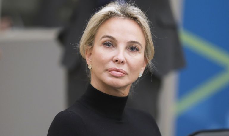 Corinna contrató los servicios de Villarejo para ayudar a un político inglés Corinna contrató los servicios de Villarejo para ayudar a un político inglés