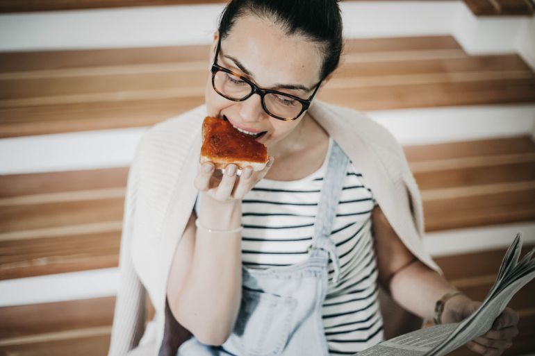 Al menos un 57,64% de los españoles desayuna mal. Al menos un 57,64% de los españoles desayuna mal.