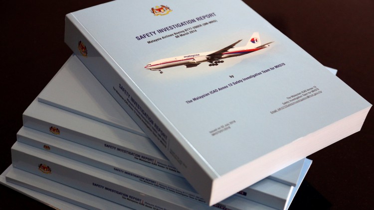La desaparación del avión de Malaysia Airlines sigue siendo un incógnita: "No hemos encontrado el fuselaje ni víctimas"