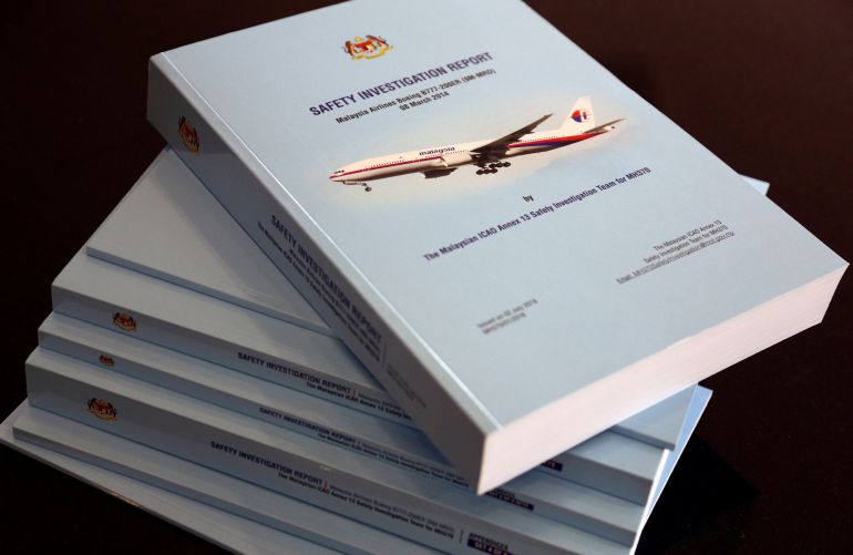 La desaparación del avión de Malaysia Airlines sigue siendo un incógnita: "No hemos encontrado el fuselaje ni víctimas" La desaparación del avión de Malaysia Airlines sigue siendo un incógnita: "No hemos encontrado el fuselaje ni víctimas"