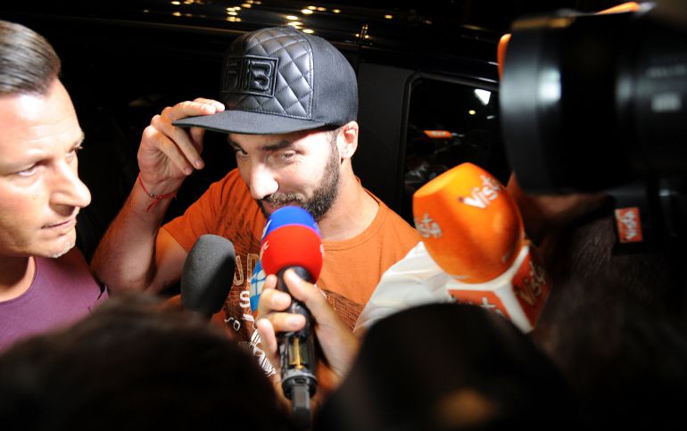 Higuaín, declarando ante la prensa Higuaín, declarando ante la prensa
