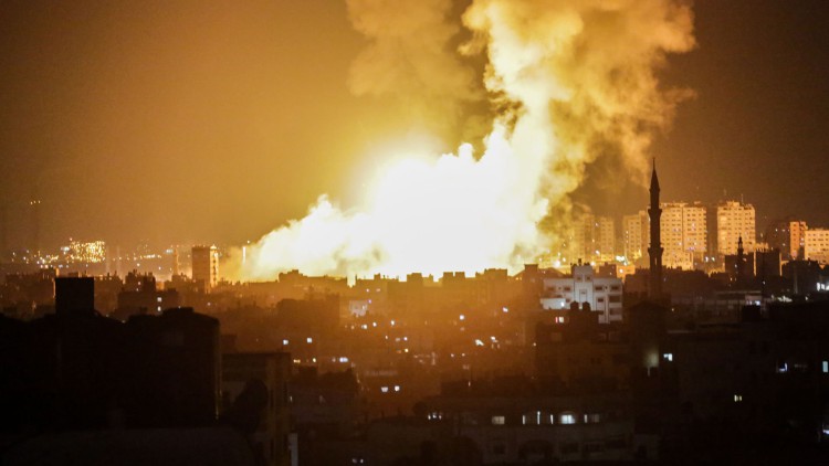 Noche violenta en Gaza con tres muertos, entre ellos una mujer embarazada y su hija