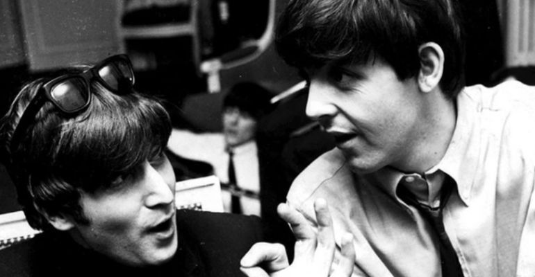 Los integrantes de la mítica banda The Beatles, Paul McCartney y John Lennon. Los integrantes de la mítica banda The Beatles, Paul McCartney y John Lennon.