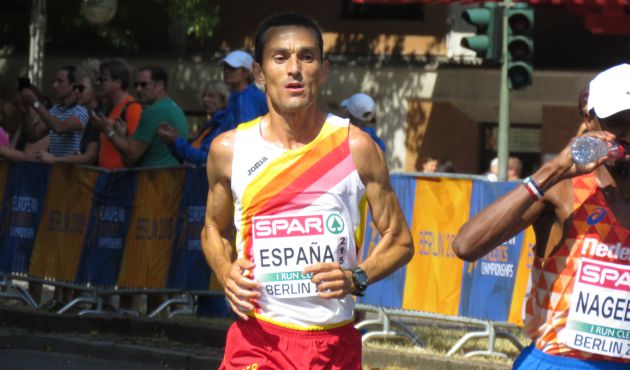 Jesús España en el tramo final del maratón Jesús España en el tramo final del maratón