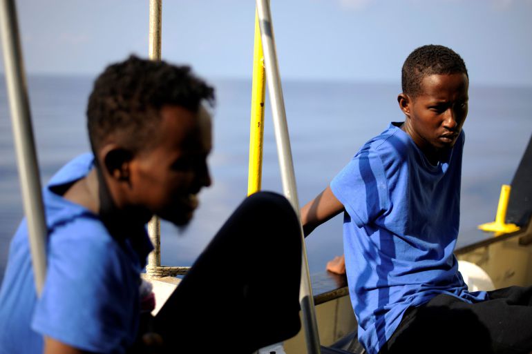 Migrantes a bordo del Aquarius cerca de Malta Migrantes a bordo del Aquarius cerca de Malta
