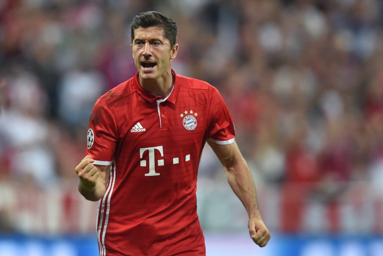 Lewandowski, durante un partido con el Bayern Lewandowski, durante un partido con el Bayern