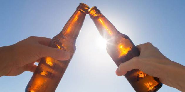 La Justicia anula las multas a tiendas que venden alcohol de madrugada en Madrid La Justicia anula las multas a tiendas que venden alcohol de madrugada en Madrid