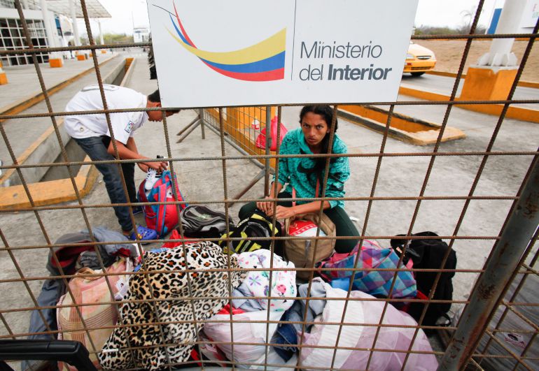 Ciudadanos venezolanos llegan a migración en la zona fronteriza de Huaquillas (Ecuador). Ciudadanos venezolanos llegan a migración en la zona fronteriza de Huaquillas (Ecuador).