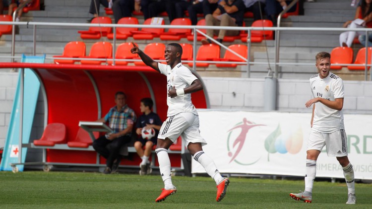 La primera exhibición de Vinicius con el Castilla