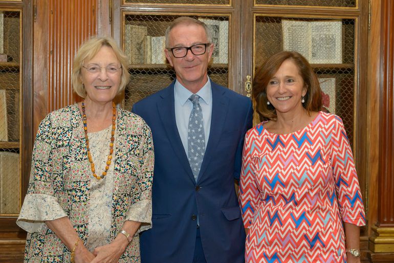 Soledad Puértolas (izq), nueva presidenta del Real Patronato de la BNE. Soledad Puértolas (izq), nueva presidenta del Real Patronato de la BNE.