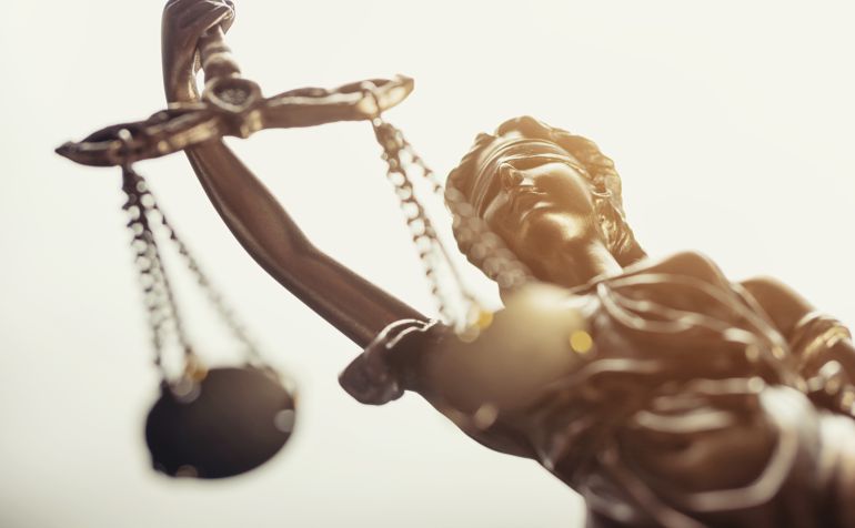 La Justicia en manos de Diana La Justicia en manos de Diana