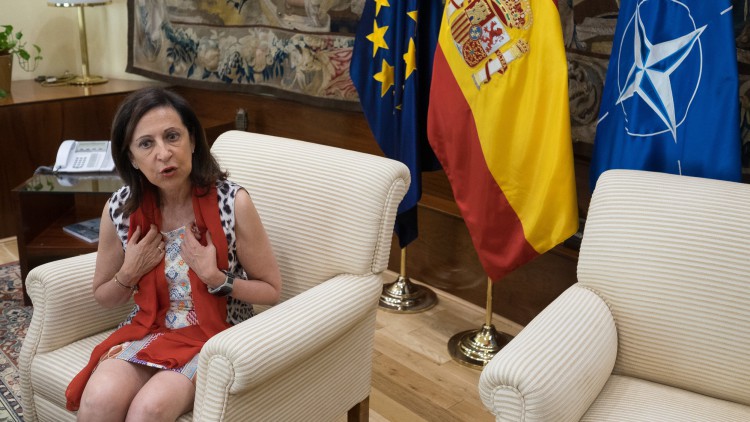 Robles, sobre la venta de armas: No me consta ninguna rectificación del Gobierno