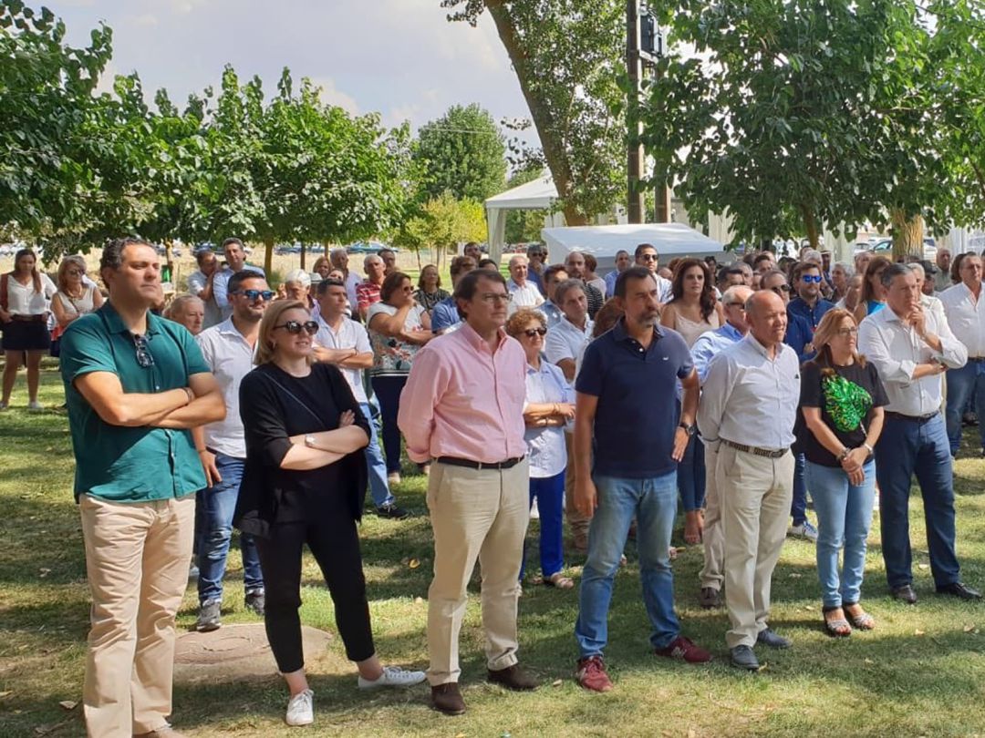 Los dirigentes populares en el acto celebrado en Fuentesaúco Los dirigentes populares en el acto celebrado en Fuentesaúco