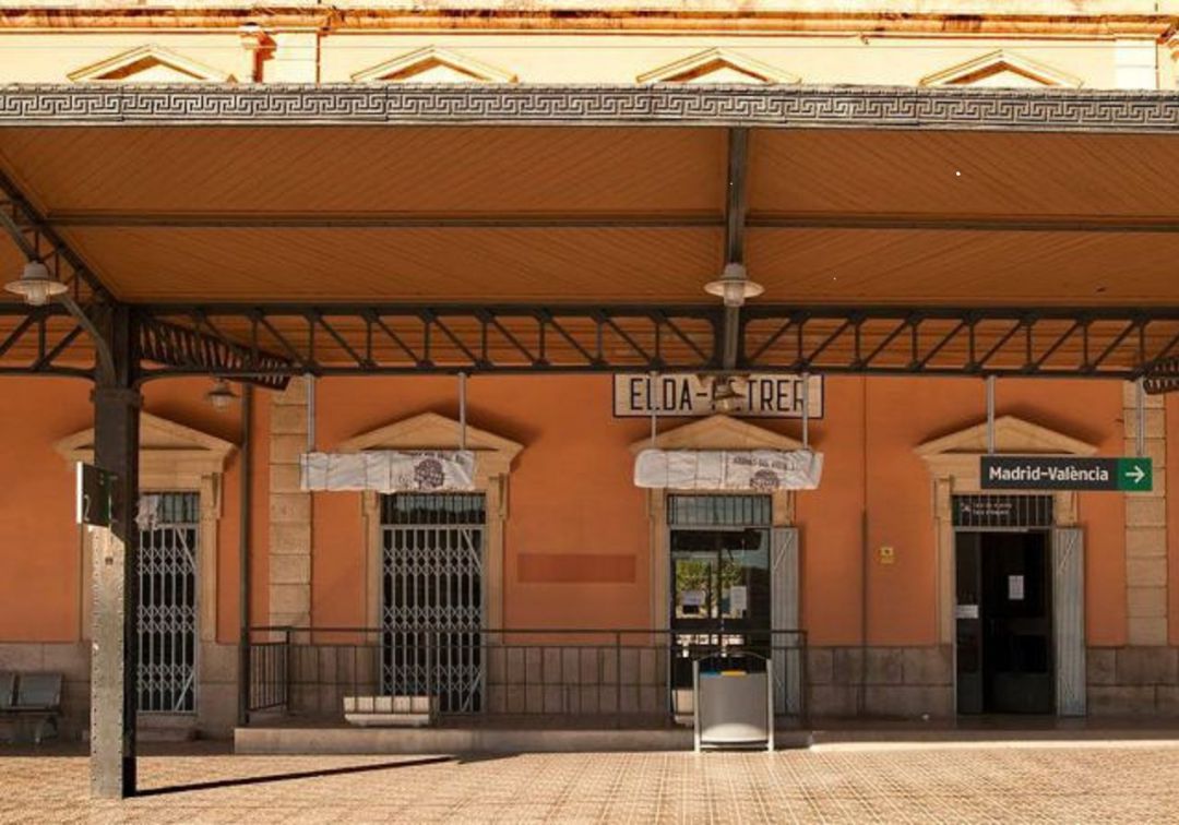 Fomento anuncia el servicio de Cercanías de Elda para octubre