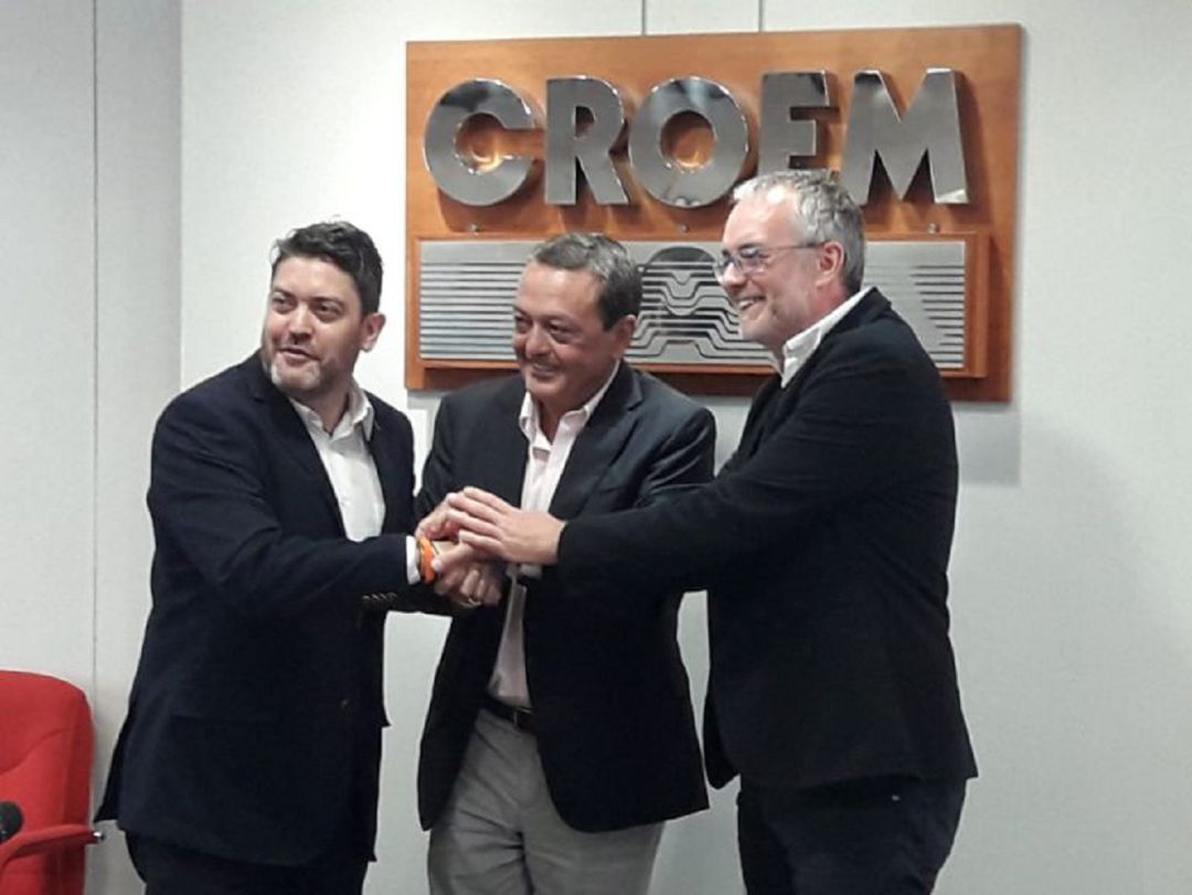 Retrasan a octubre el debate de la ley de aceleración empresarial ante los reparos jurídicos de la Asamblea Retrasan a octubre el debate de la ley de aceleración empresarial ante los reparos jurídicos de la Asamblea