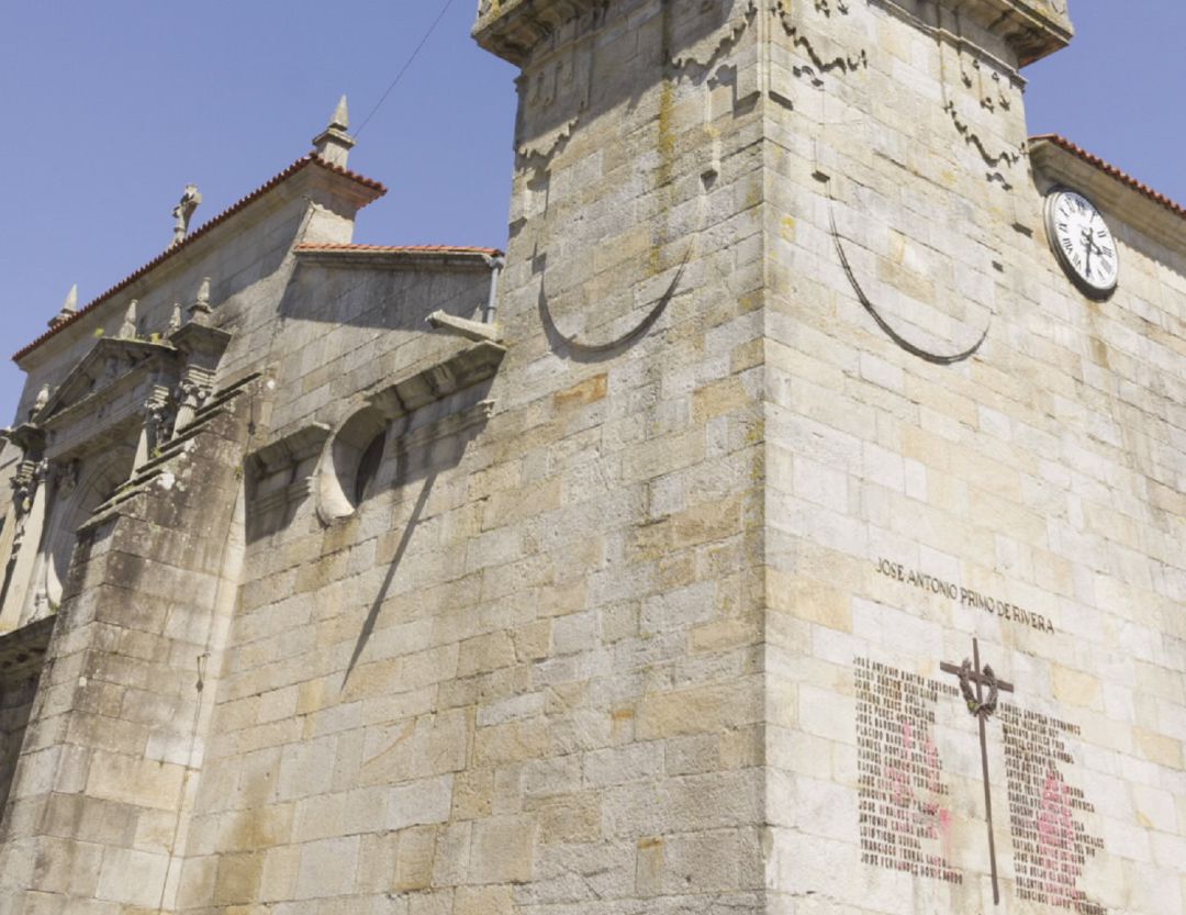 La simbología franquista persiste en las iglesias gallegas La simbología franquista persiste en las iglesias gallegas