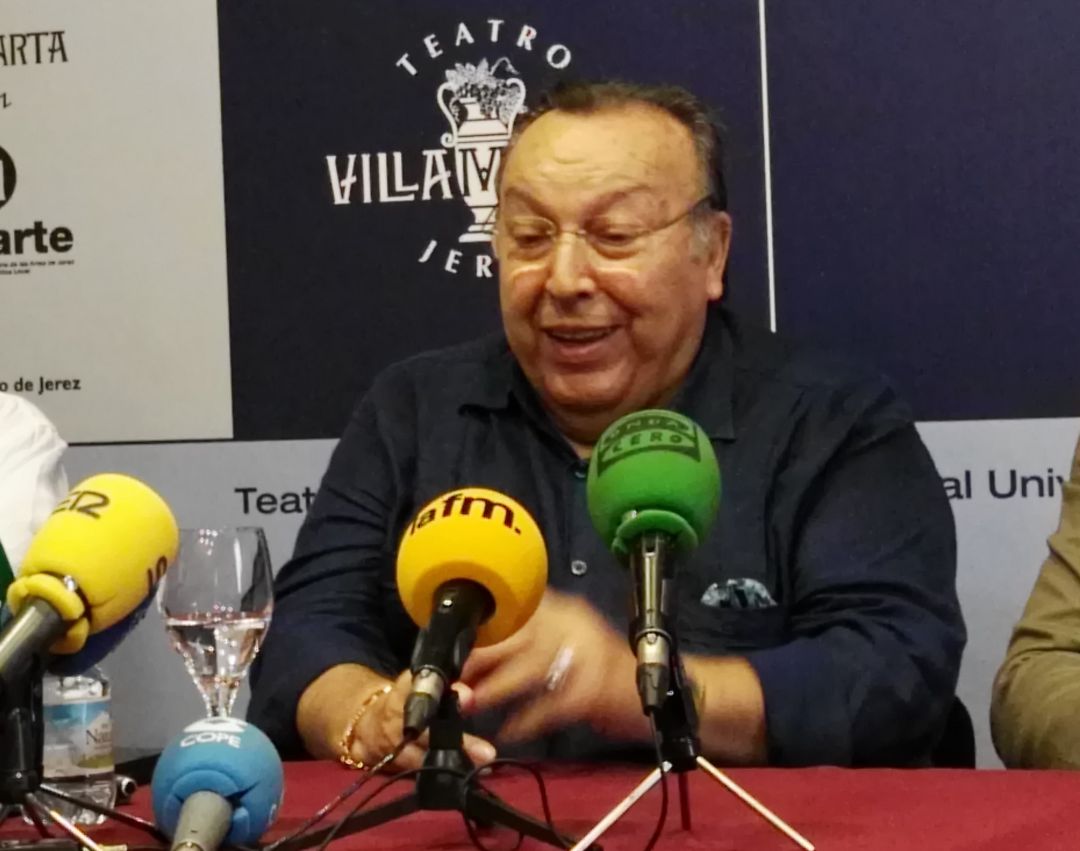 Paco Cepero acompañado de Francisco López durante la presentación del espectáculo Paco Cepero acompañado de Francisco López durante la presentación del espectáculo