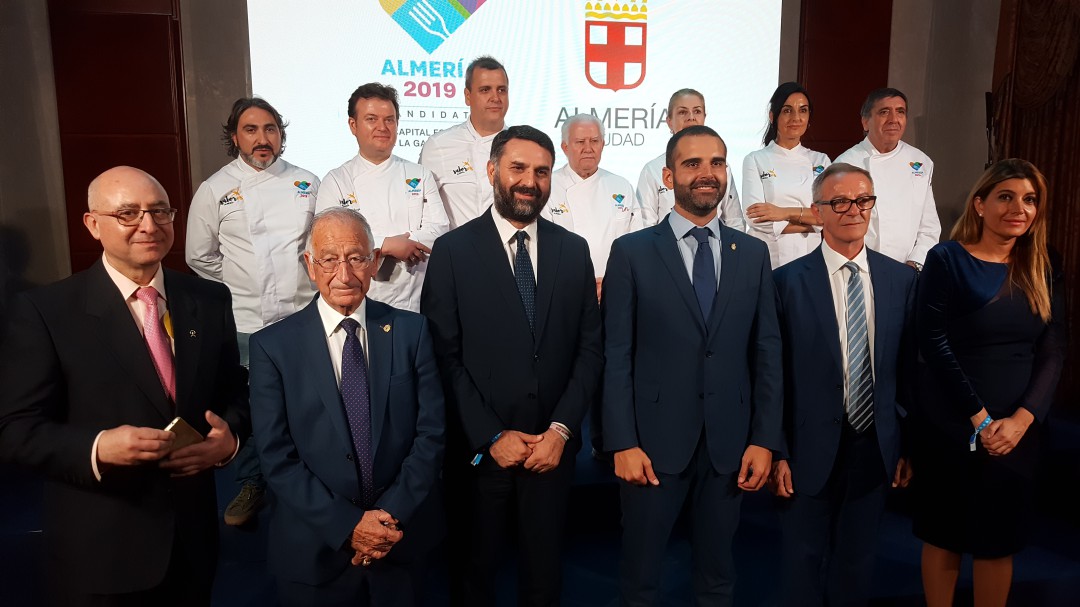Almería viste de gala su candidatura a Capital Gastronómica 2019