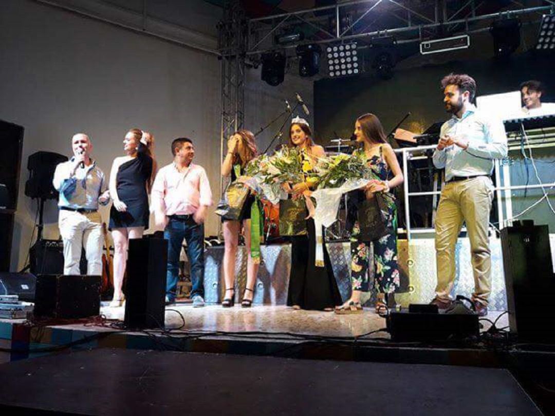 Proclamación Reina y Damas 2.017 Proclamación Reina y Damas 2.017