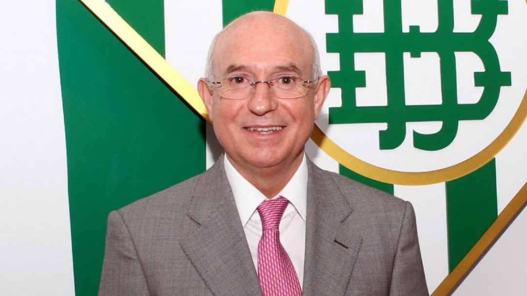 Serra Ferrer: Si el césped está mal tenemos que ser prácticos