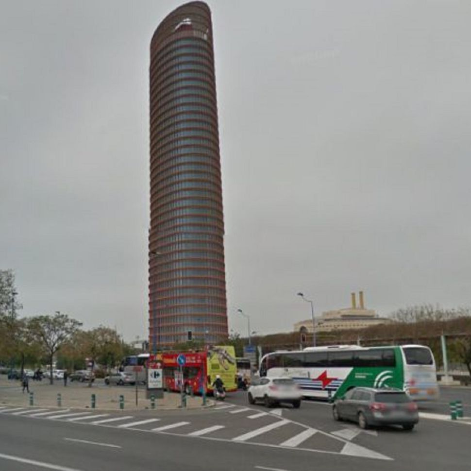 Tussam reforzará hasta un 25 % los autobuses ante la apertura del centro comercial de Torre Sevilla