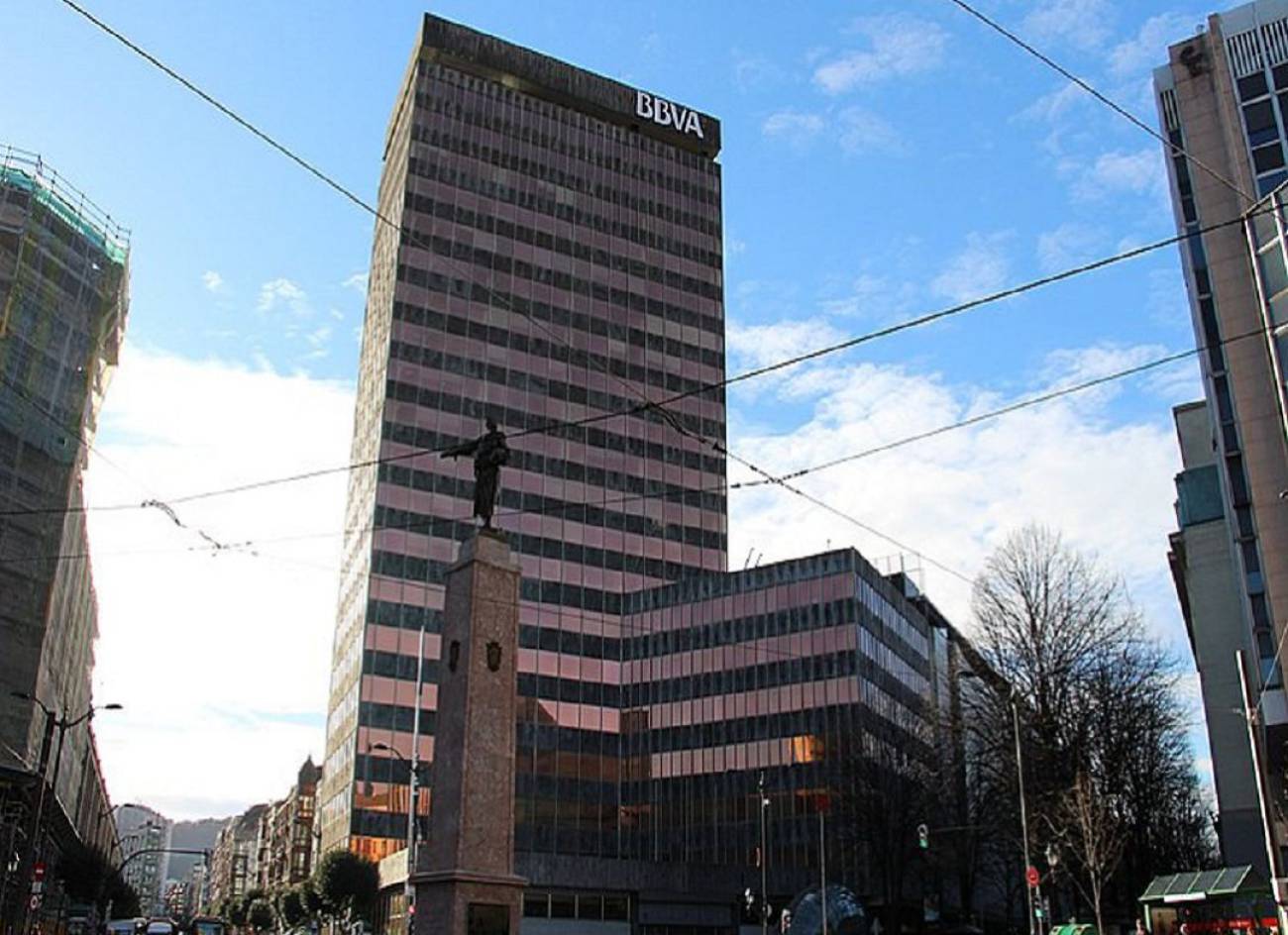 La Diputación ocupará toda la torre del BBVA y pasará a denominarse 'Torre Bizkaia' La Diputación ocupará toda la torre del BBVA y pasará a denominarse 'Torre Bizkaia'