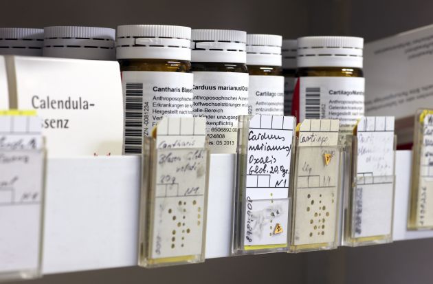 Los científicos piden que la homeopatía deje de venderse en las farmacias. Los científicos piden que la homeopatía deje de venderse en las farmacias.