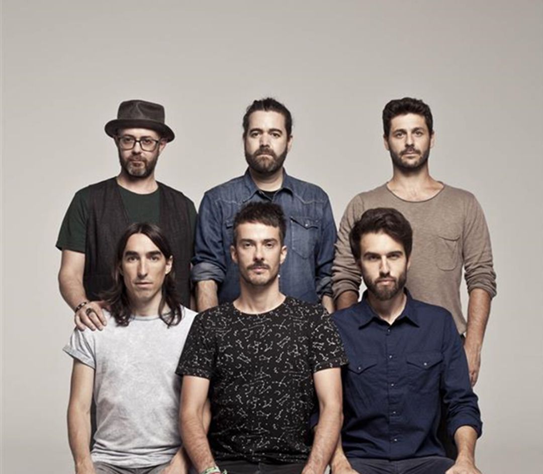 Vetusta Morla: "Hay que tender puentes y no levantar muros" Vetusta Morla: "Hay que tender puentes y no levantar muros"