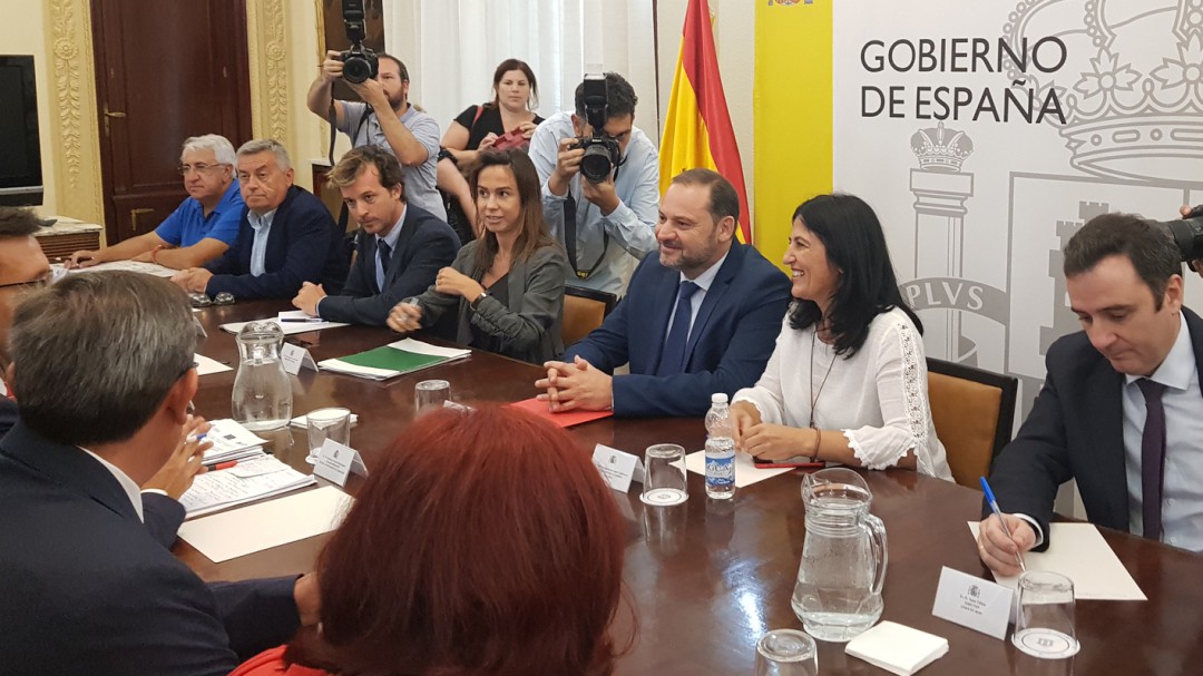El AVE no llegará hasta junio pero se activa el tren por Moreda y la Variante de Loja
