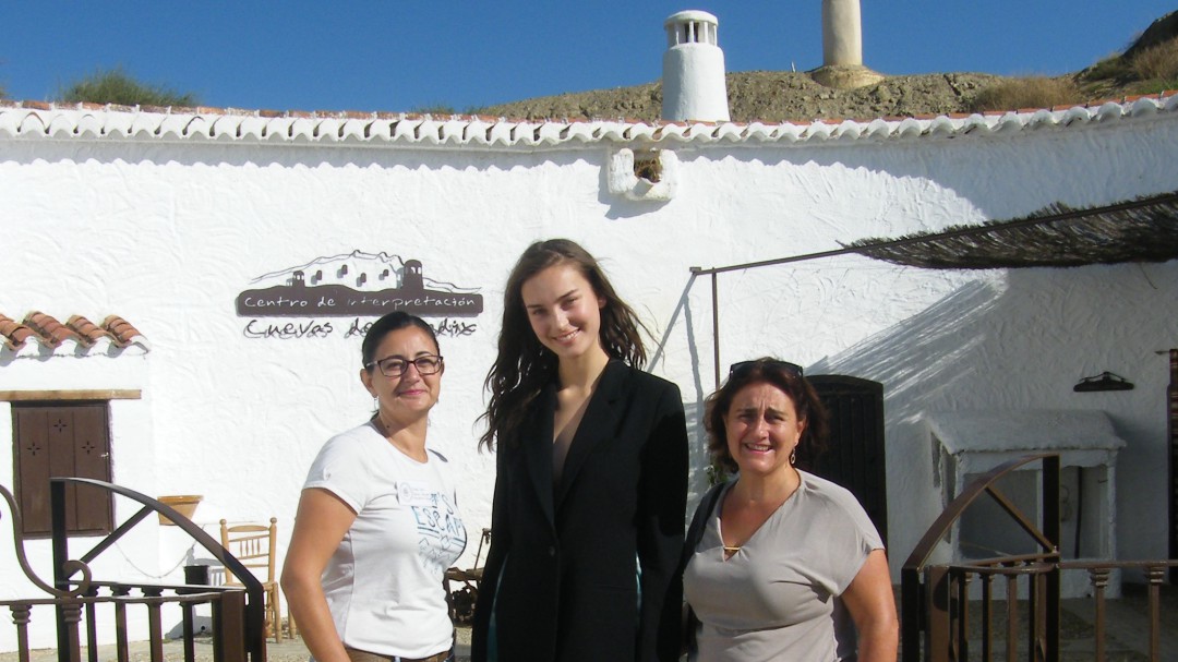 En la revista Vogue Man las cuevas de Guadix y el Geoparque