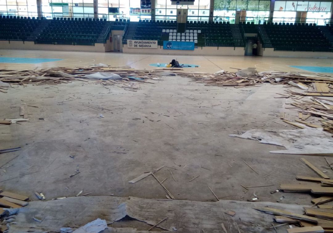 Por fin comienzan las obras para renovar la pista del Pedro Delgado