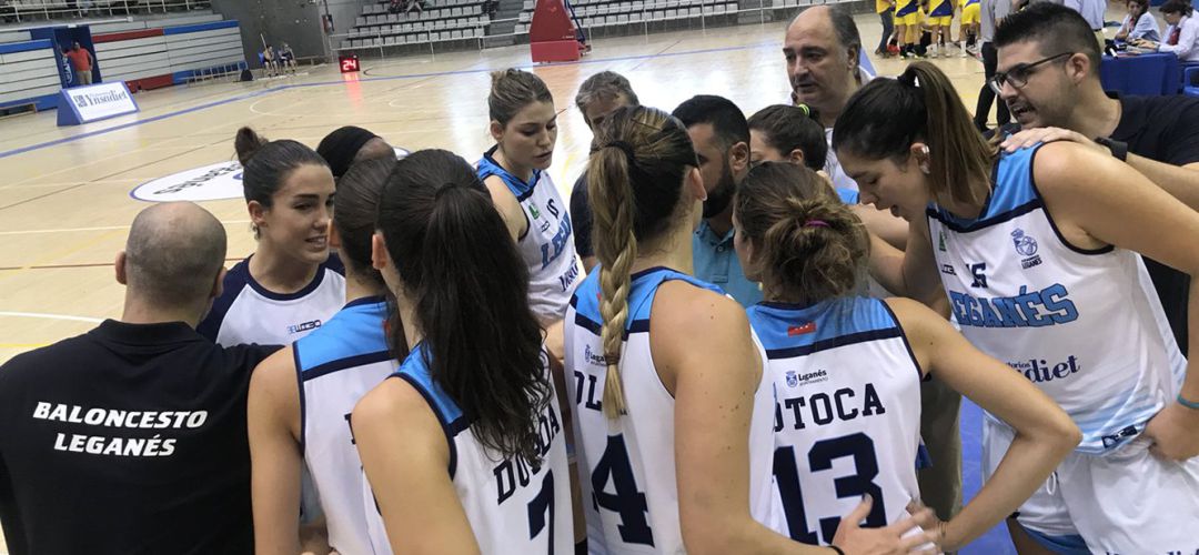 Las jugadoras de Antonio Pernas se impusieron con claridad en ambos partidos. Las jugadoras de Antonio Pernas se impusieron con claridad en ambos partidos.