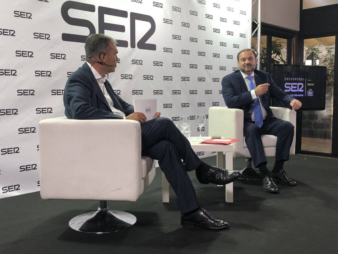 El ministro de Fomento en los Encuentros de SER Alicante. El ministro de Fomento en los Encuentros de SER Alicante.