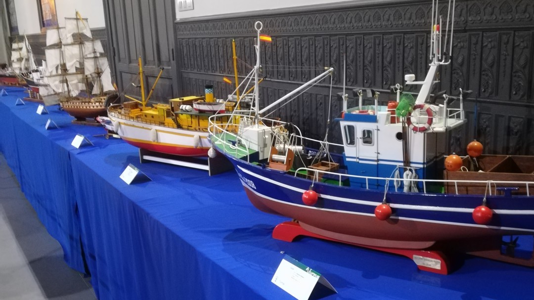 Diputación y concello graban un documental sobre la vida marinera